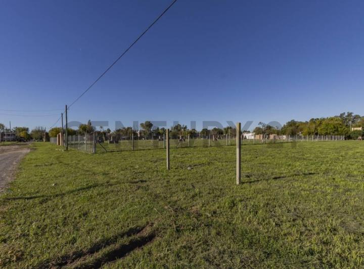 Terreno · 640m²