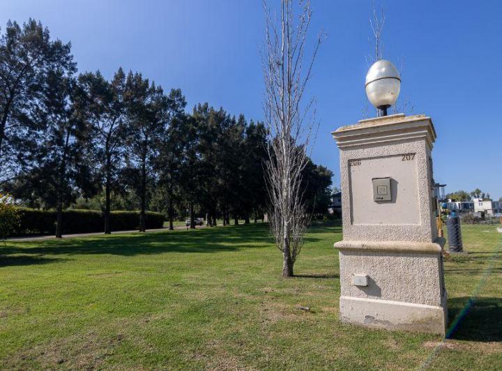 Terreno · 905m²