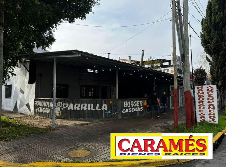 Terreno · 182m² · 5 Ambientes