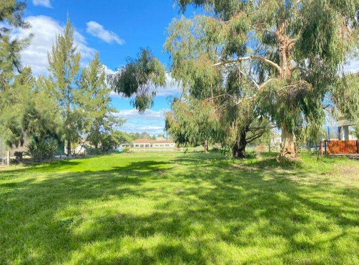 Terreno · 1400m²