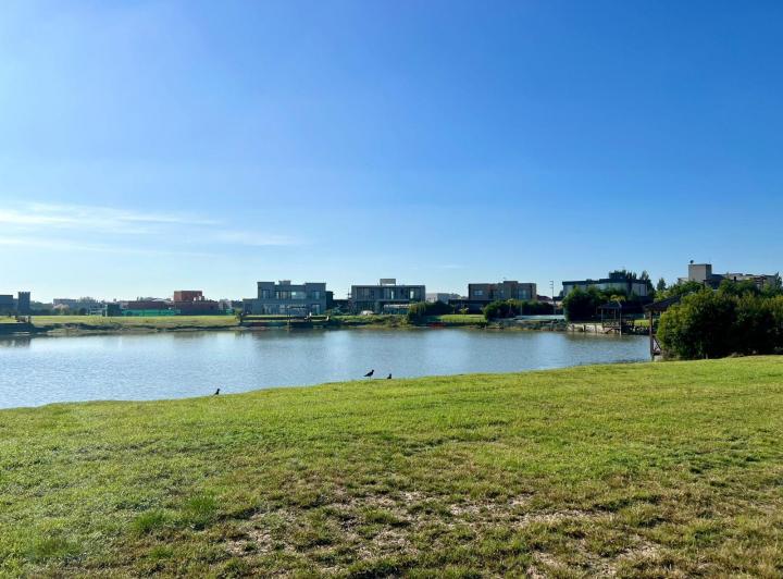 Terreno · 700m²