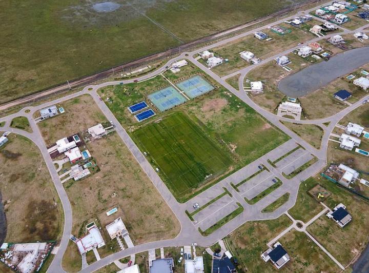 Terreno · 600m²