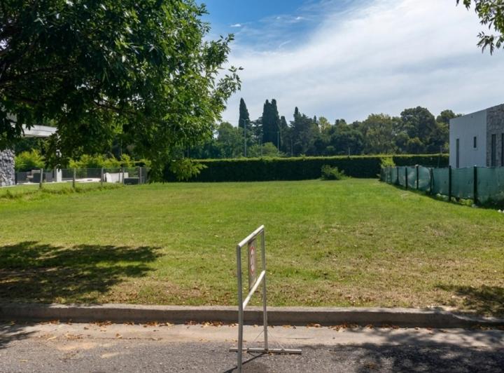 Terreno · 700m²