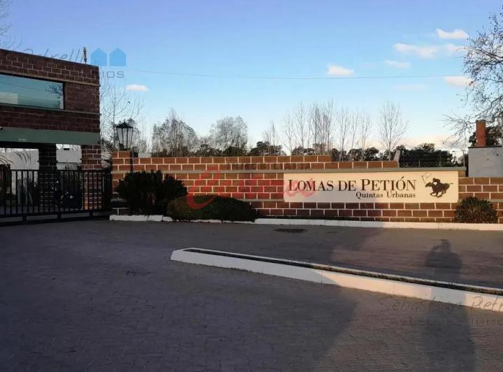 Terreno · 1488m²
