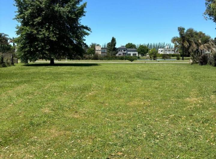 Terreno · 1033m²