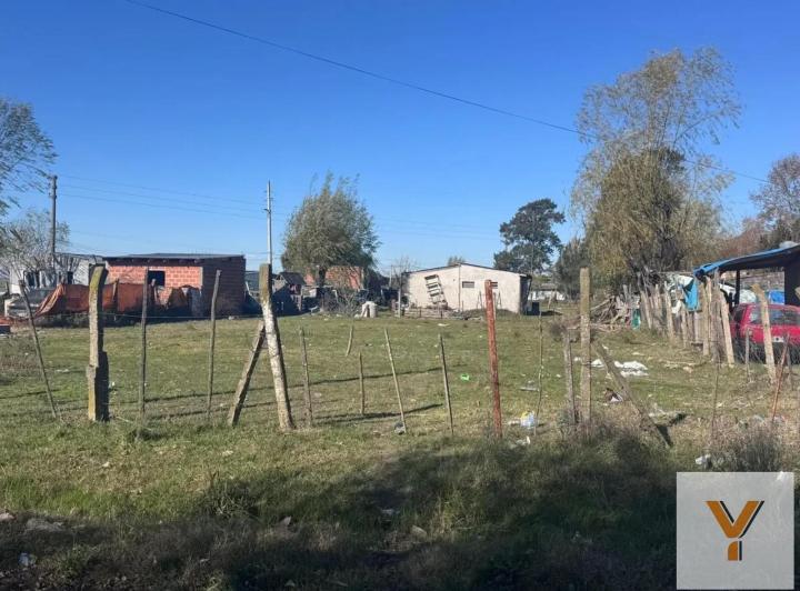 Terreno · 700m²