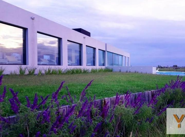 Terreno · 1760m²