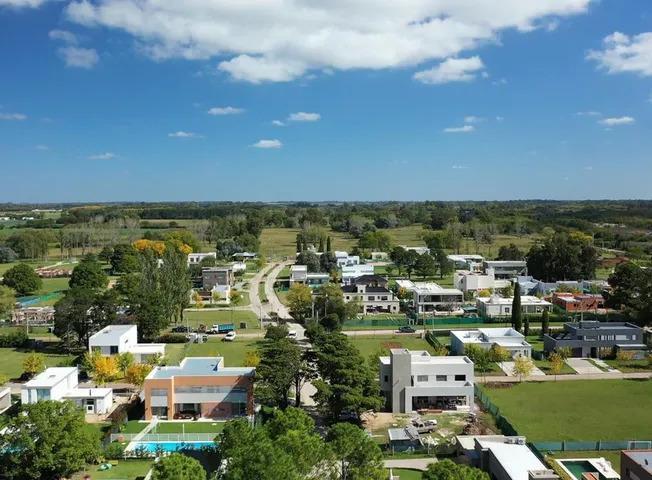 Terreno · 808m²