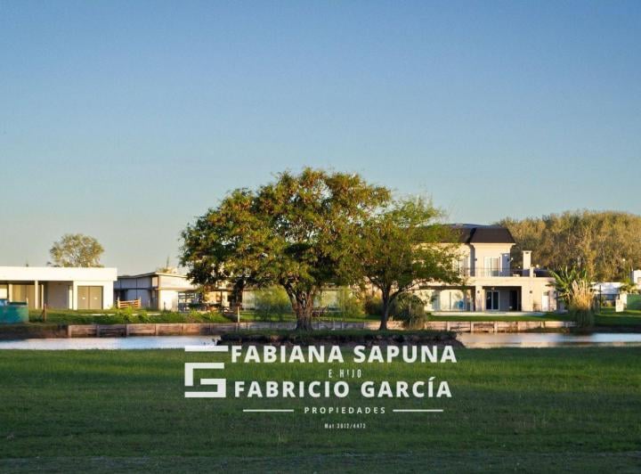 Terreno · 1600m²