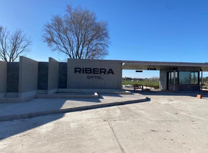 Terreno · 745m²