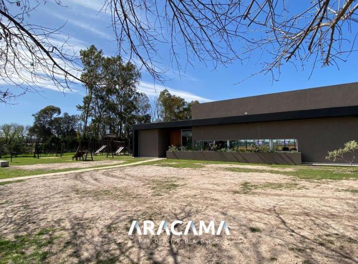 Terreno · 649m²