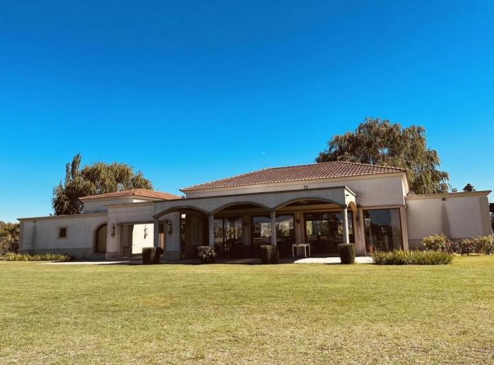 Terreno · 717m²