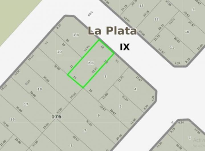 Terreno · 220m²