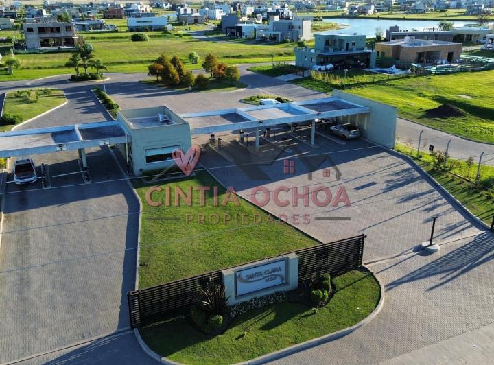 Terreno · 735m²