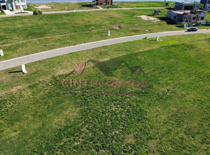 Terreno · 602m²