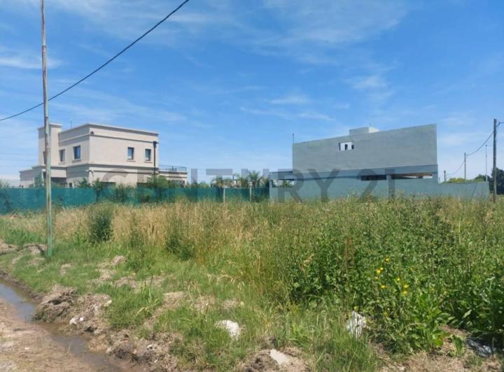 Terreno · 527m²