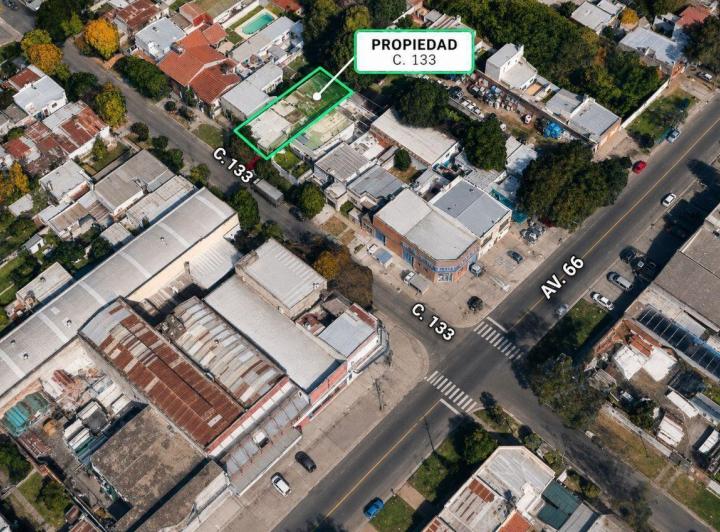 Terreno · 400m²