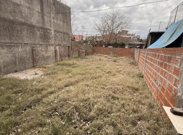 Terreno · 293m²