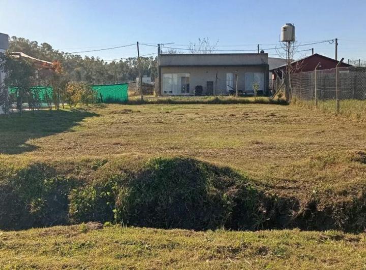Terreno · 300m²