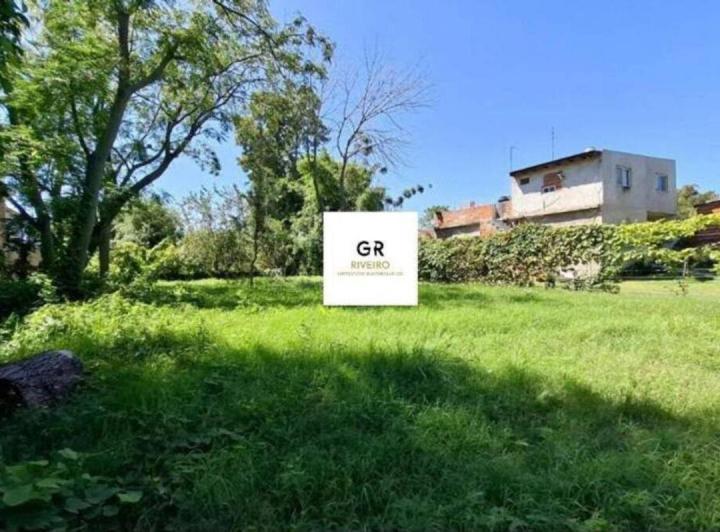 Terreno · 405m²