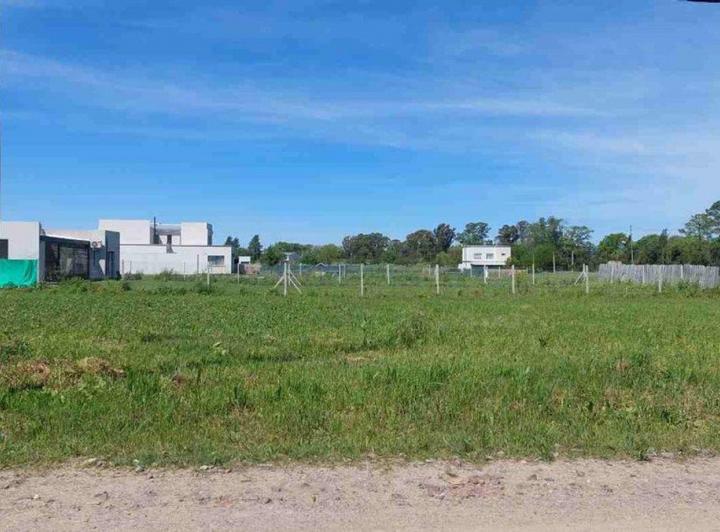 Terreno · 614m²