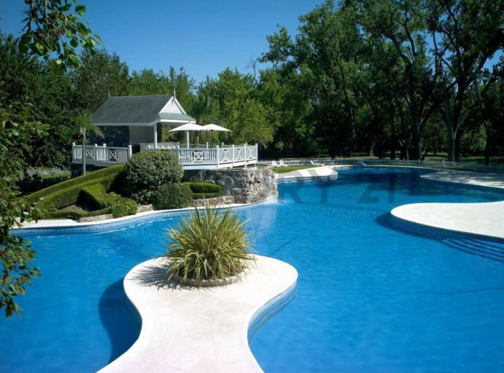 Terreno · 1280m²