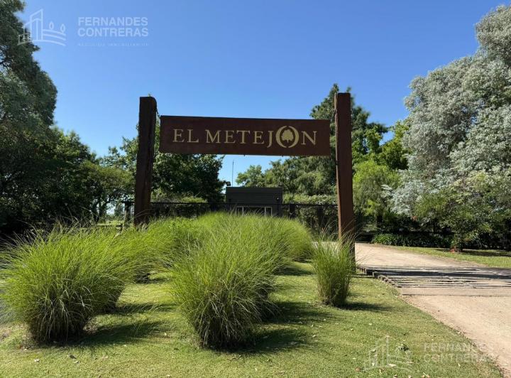 Terreno · 931m²