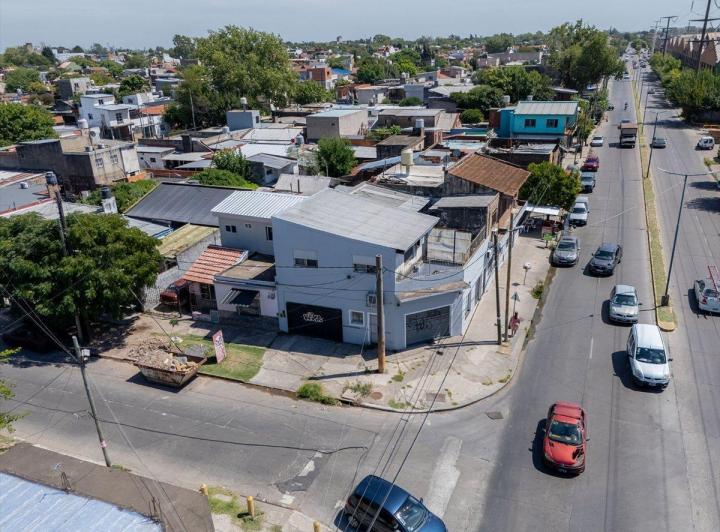 Terreno · 323m²