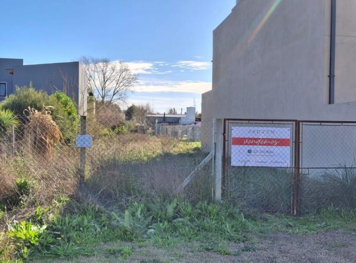 Terreno · 375m²