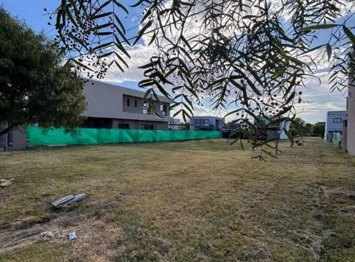 Terreno · 344m²