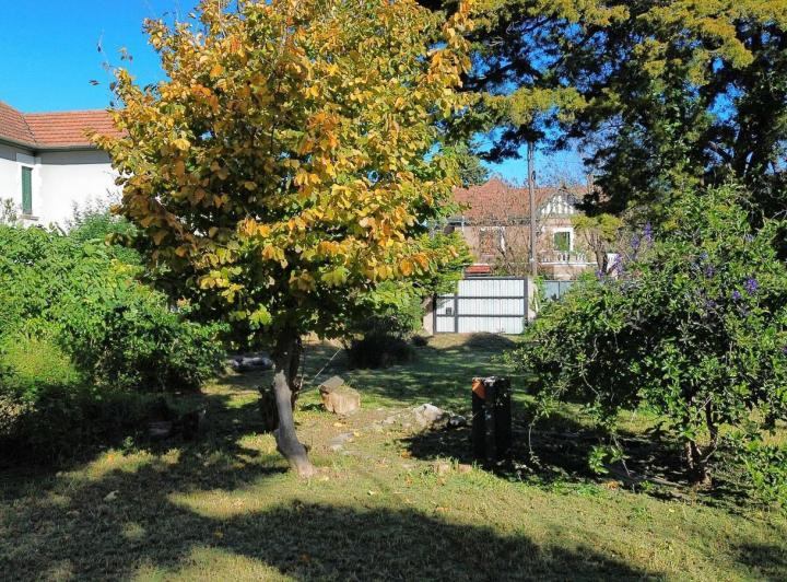 Terreno · 802m²