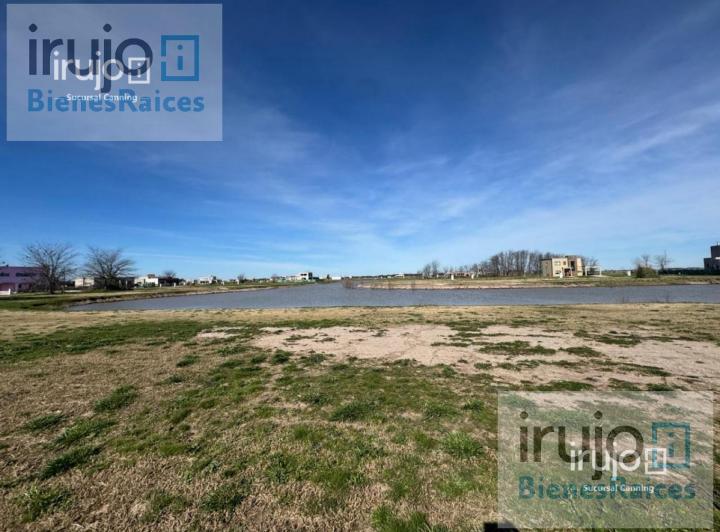 Terreno · 776m²
