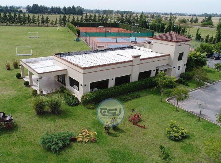 Terreno · 700m²
