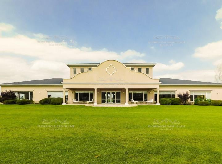 Terreno · 1076m²