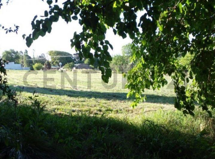 Terreno · 903m²