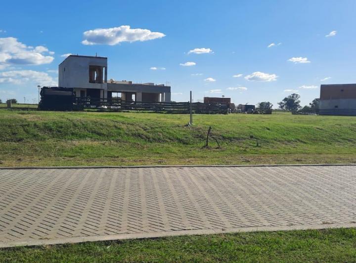 Terreno · 603m²