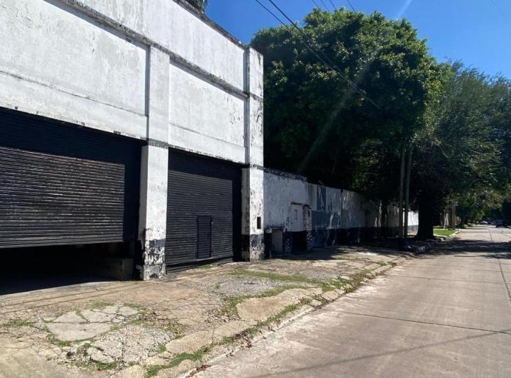 Terreno · 2414m²