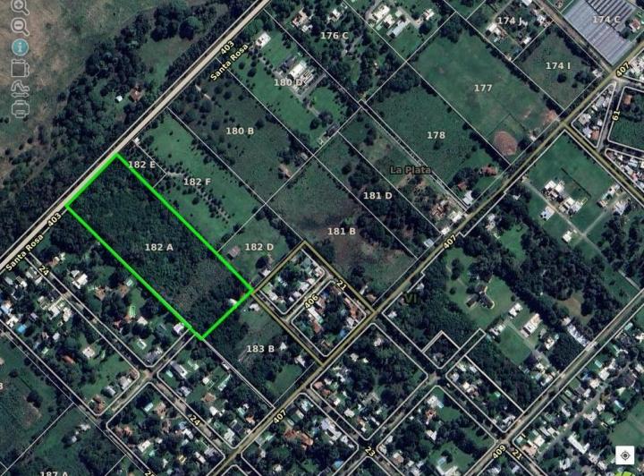 Terreno · 220m²