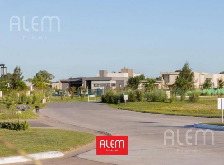 Terreno · 625m²