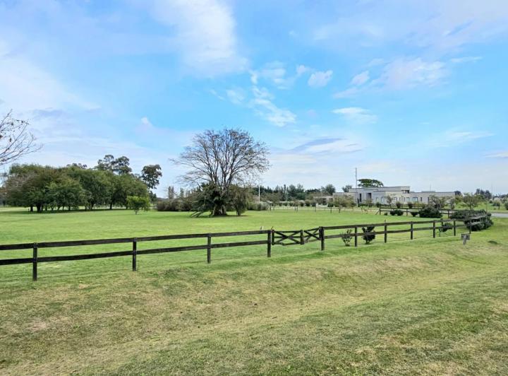 Terreno · 3800m²