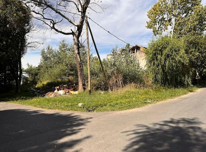 Terreno · 206m²