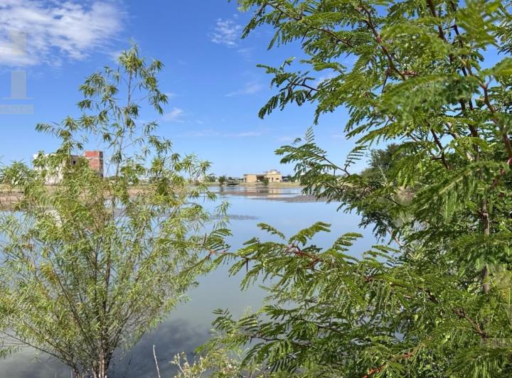 Terreno · 737m²