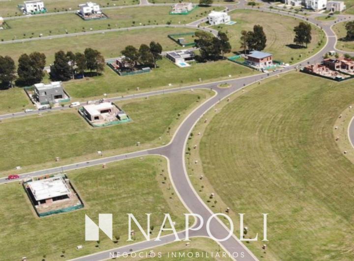 Terreno · 600m²