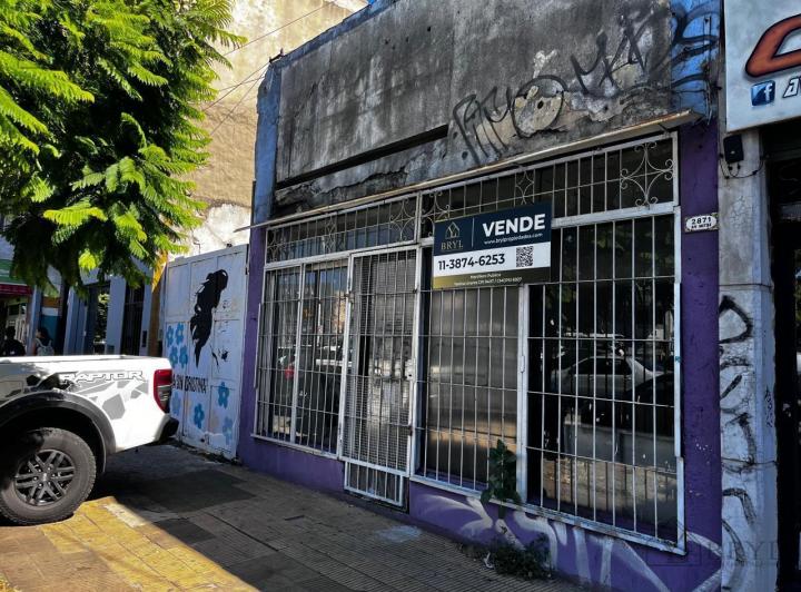 Terreno · 859m²