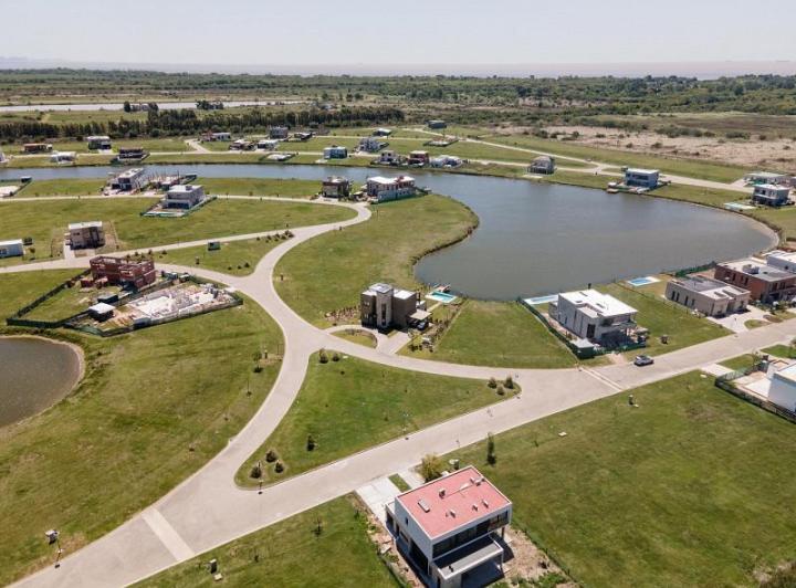 Terreno · 700m²