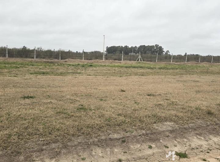Terreno · 600m²