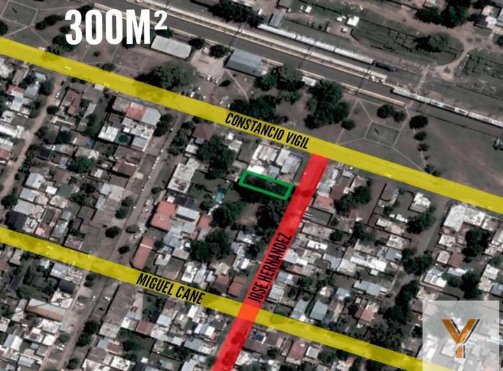 Terreno · 300m²