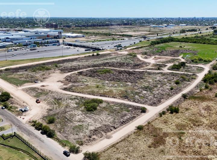 Terreno · 844m²