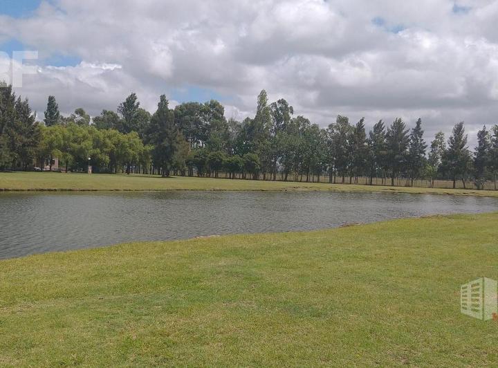 Terreno · 700m²