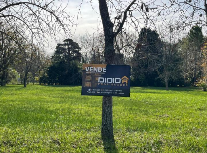 Terreno · 3140m²